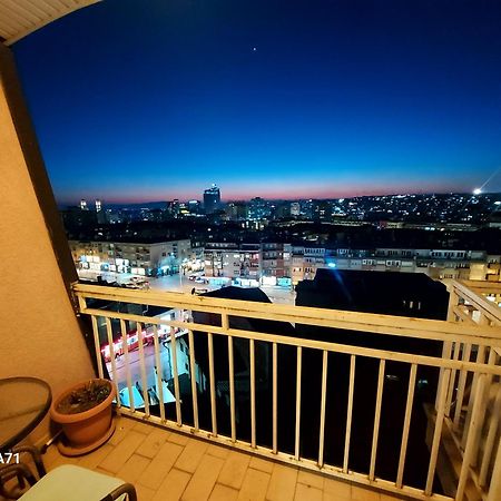 Gorgeous Apartment With City View In The City Center Pristina Extérieur photo