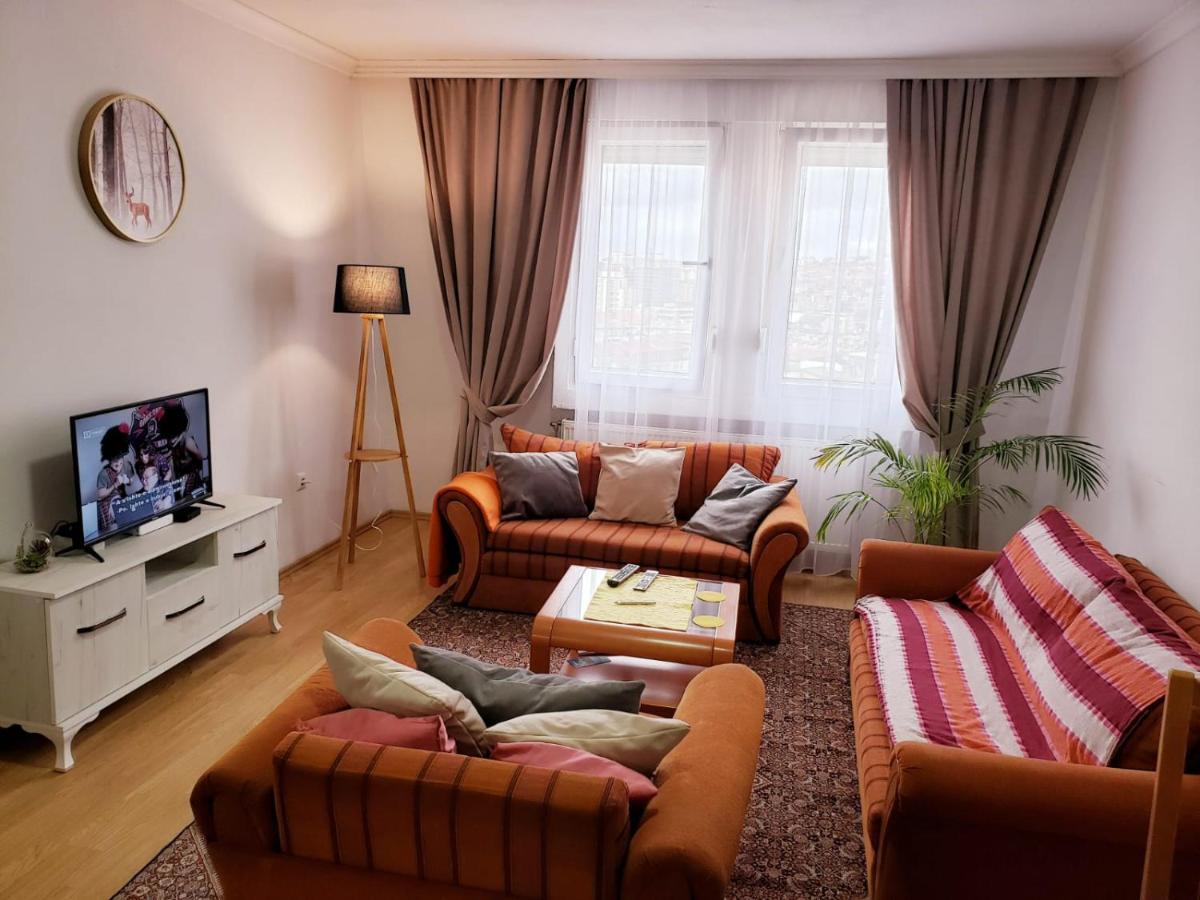 Gorgeous Apartment With City View In The City Center Pristina Extérieur photo
